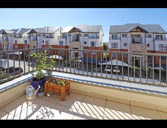 2 BEDROOM APARTMENT FOR SALE IN GREENSTONE HILL
